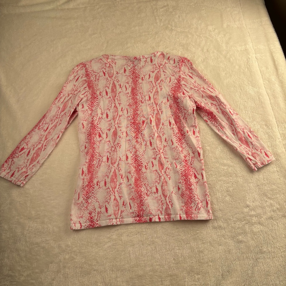 Pink‎ and White Snake Print Sweater - Picture 4 of 4